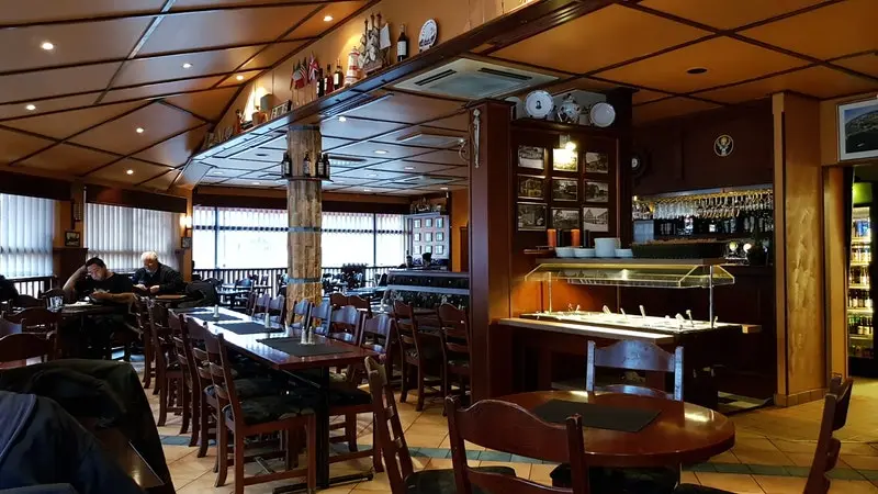 Interiör — Restaurang Herrgår'n matsal och bar