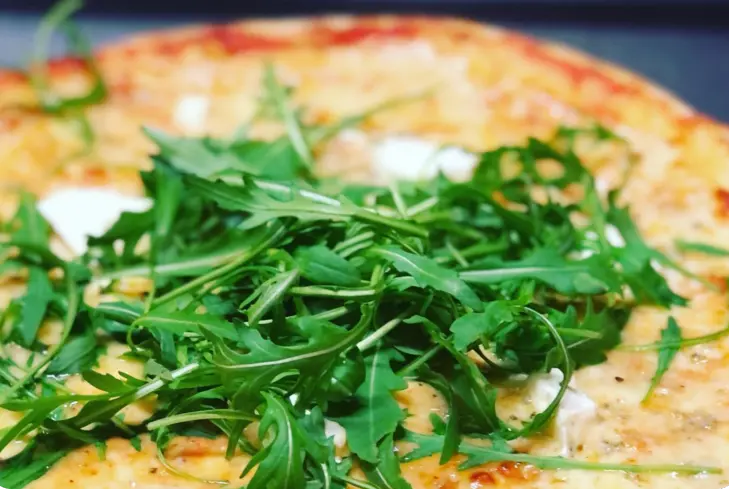 Pizza med ruccola